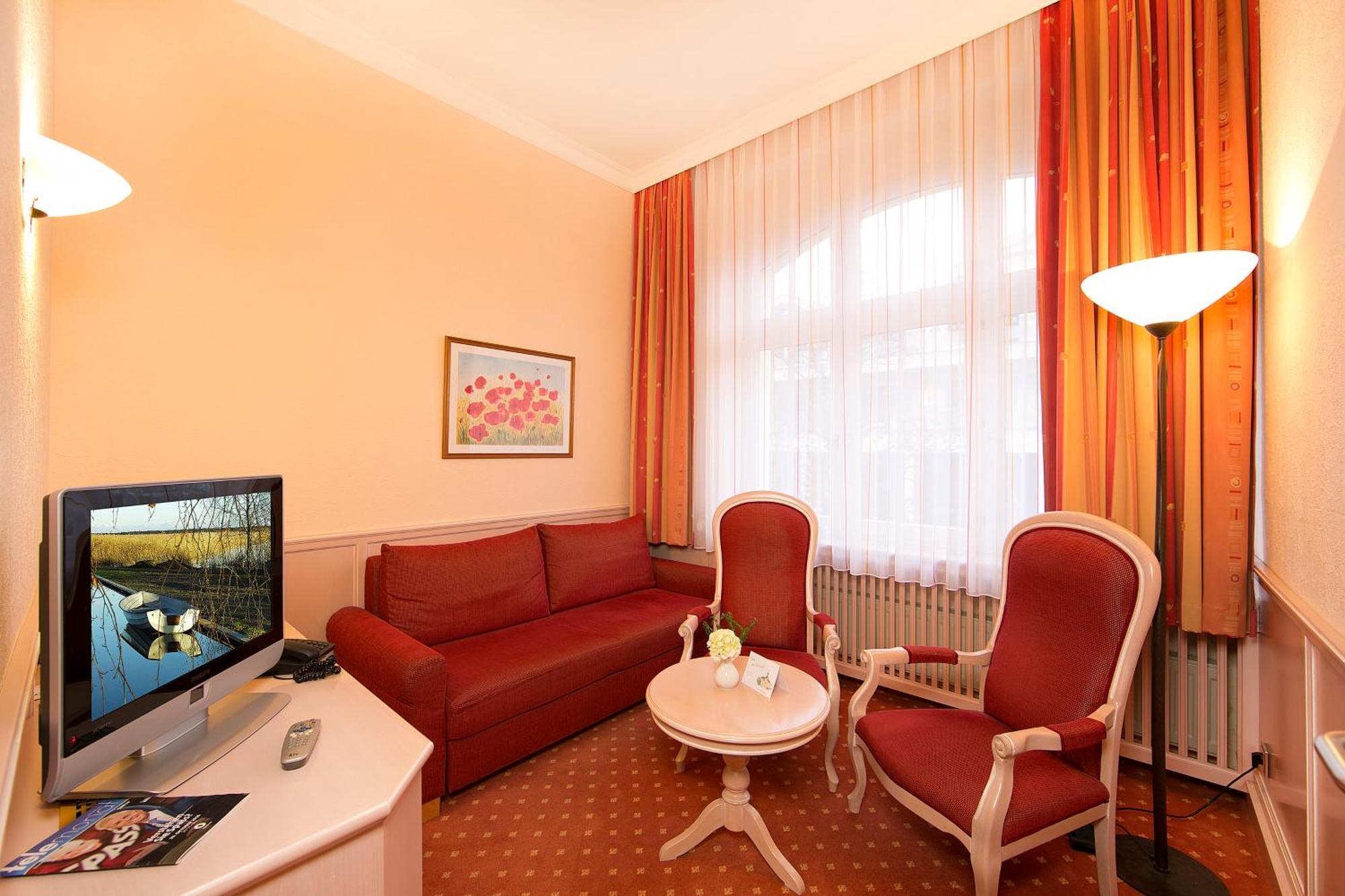 Hotel Duenenschloss Mit Private Spa 치노비츠 외부 사진