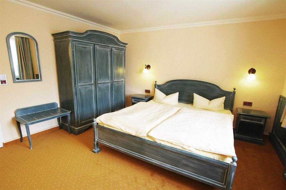 Hotel Duenenschloss Mit Private Spa 치노비츠 외부 사진