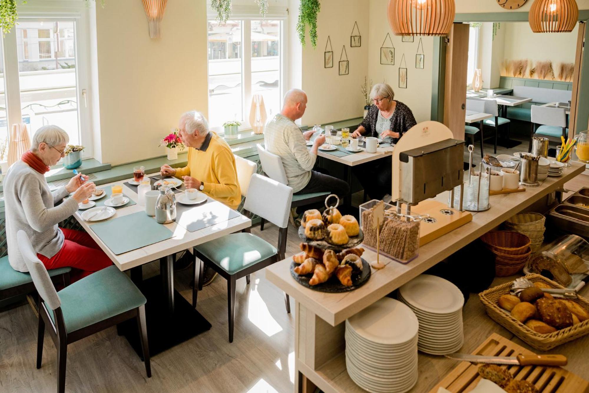 Hotel Duenenschloss Mit Private Spa 치노비츠 외부 사진