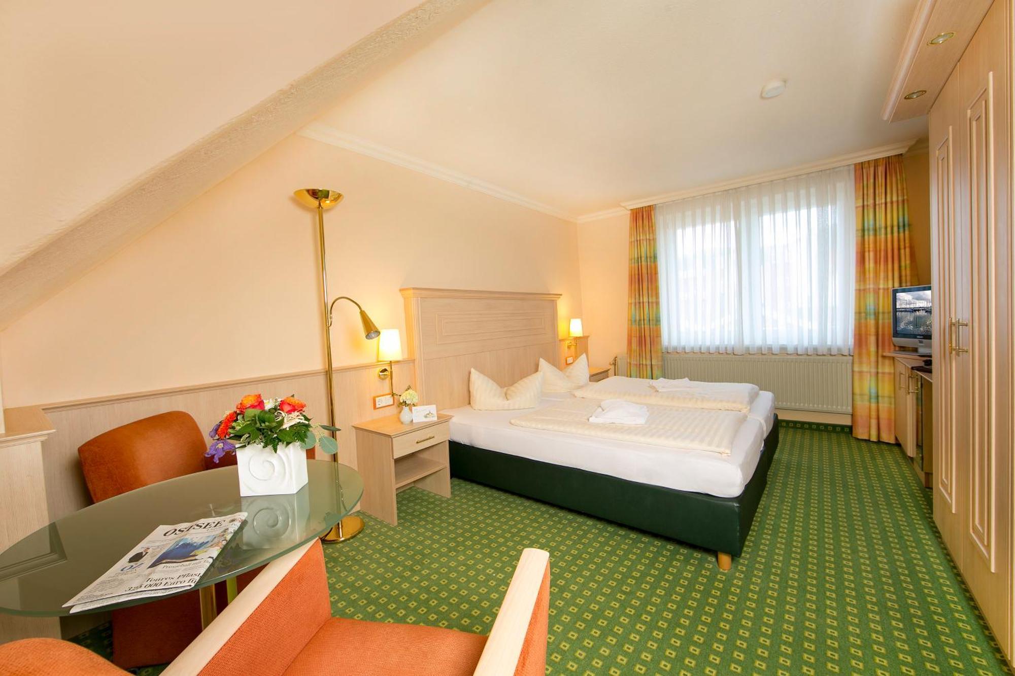 Hotel Duenenschloss Mit Private Spa 치노비츠 객실 사진