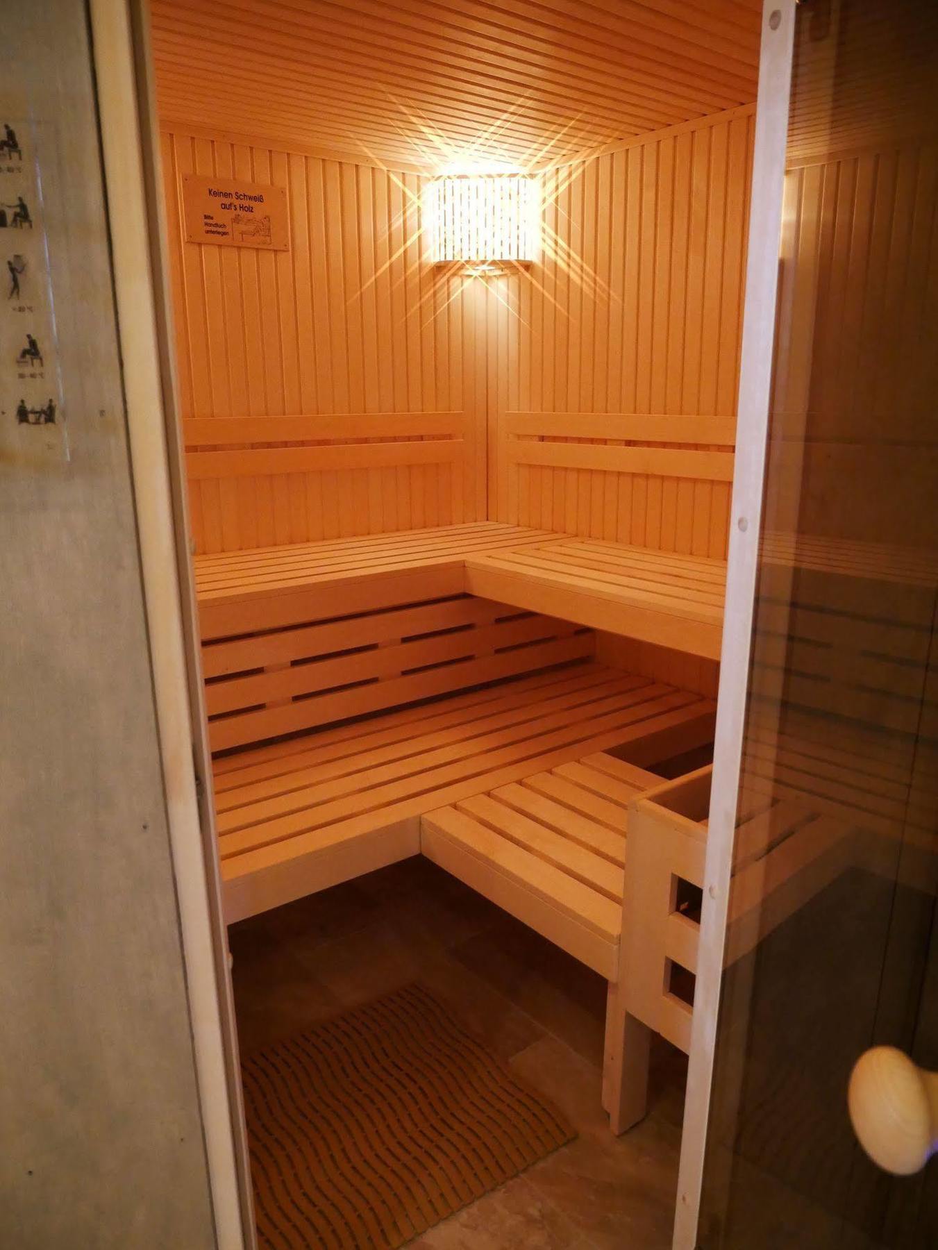 Hotel Duenenschloss Mit Private Spa 치노비츠 외부 사진