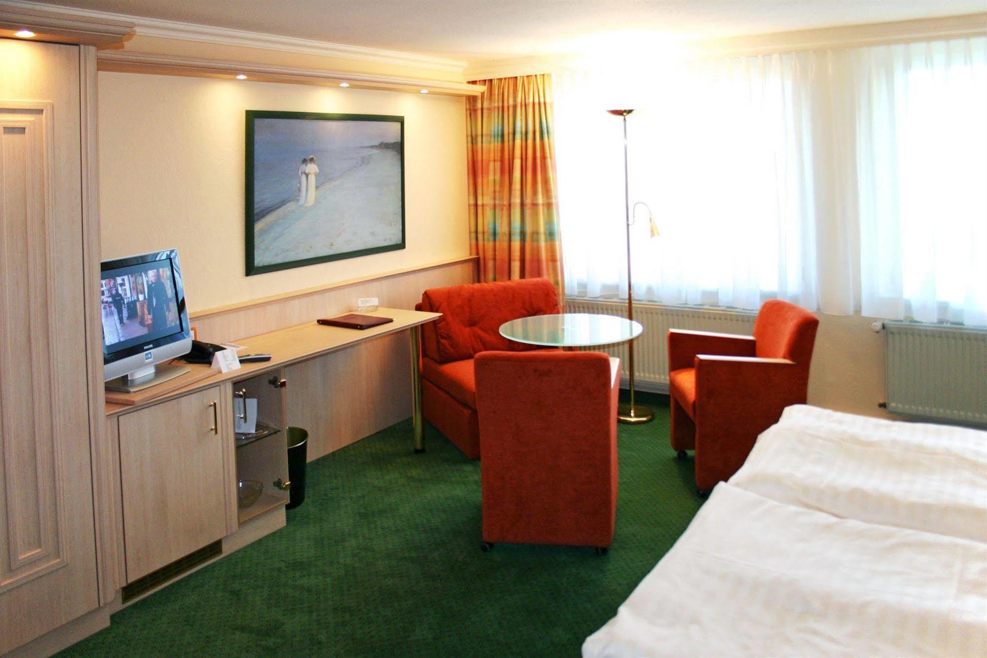 Hotel Duenenschloss Mit Private Spa 치노비츠 외부 사진